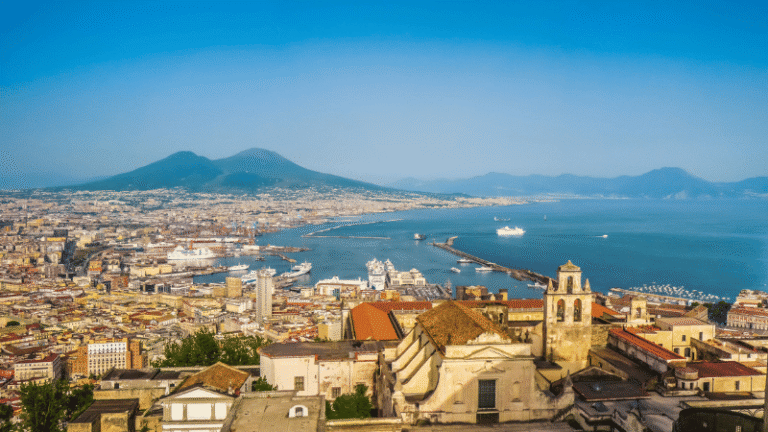 Santa Maria Francesca delle Cinque Piaghe nel santuario di vicolo Tre Re a Toledo a Napoli